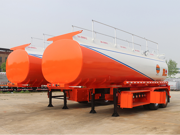30,000 litres Oil Tank Semi-trailer - LF 30,000 litres Oil Tank Semi-trailer - LF